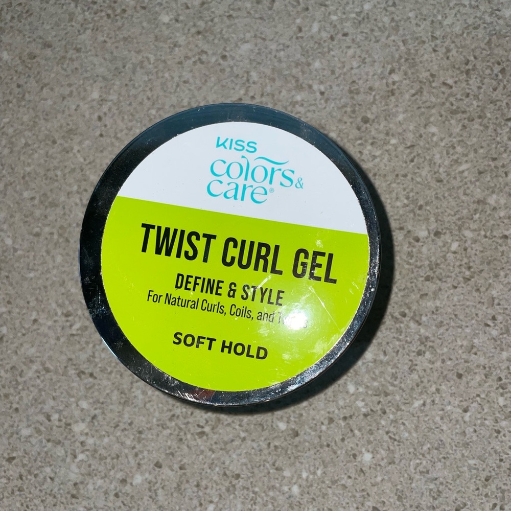 KISS Colors & Care Twist Curl Gel – Define & Style, Soft Hold (6 oz)